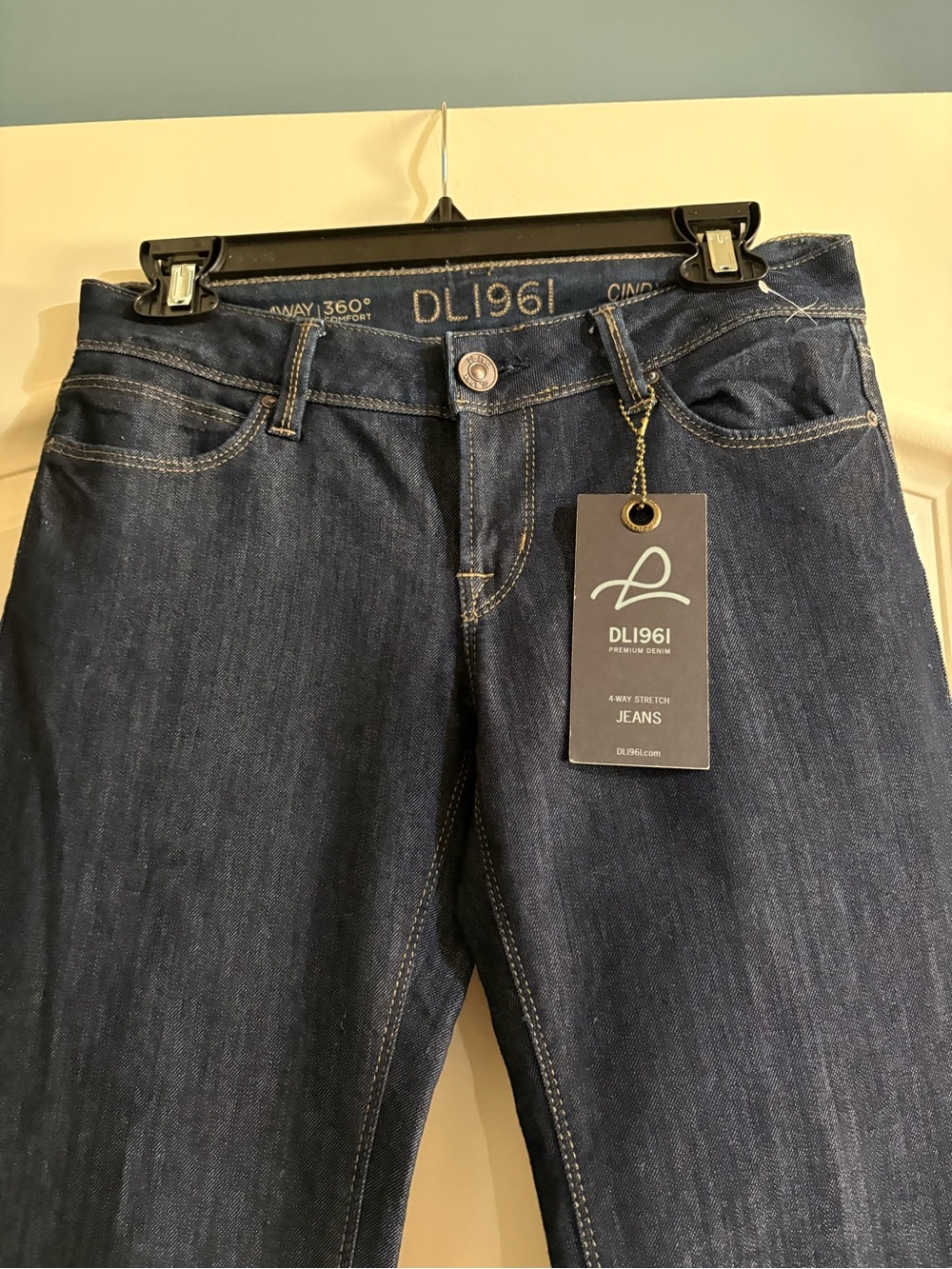 DL1961 Women’s Dark Indigo Straight Leg Jeans